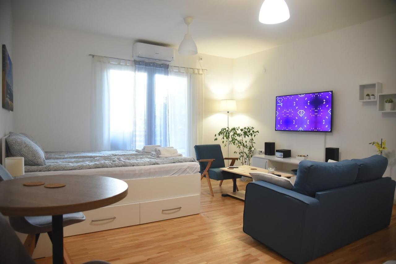 Dekart Apartment Ниш Экстерьер фото